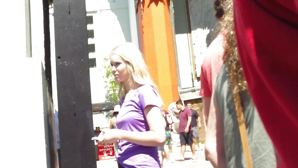 25P Cute teen ass & butt in spandex pants