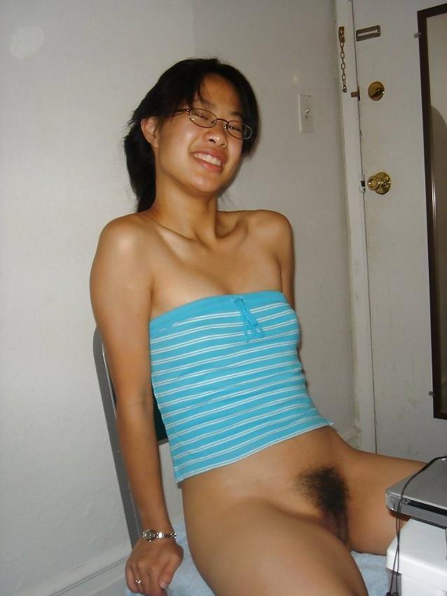 8P Yummy French Asian Chick