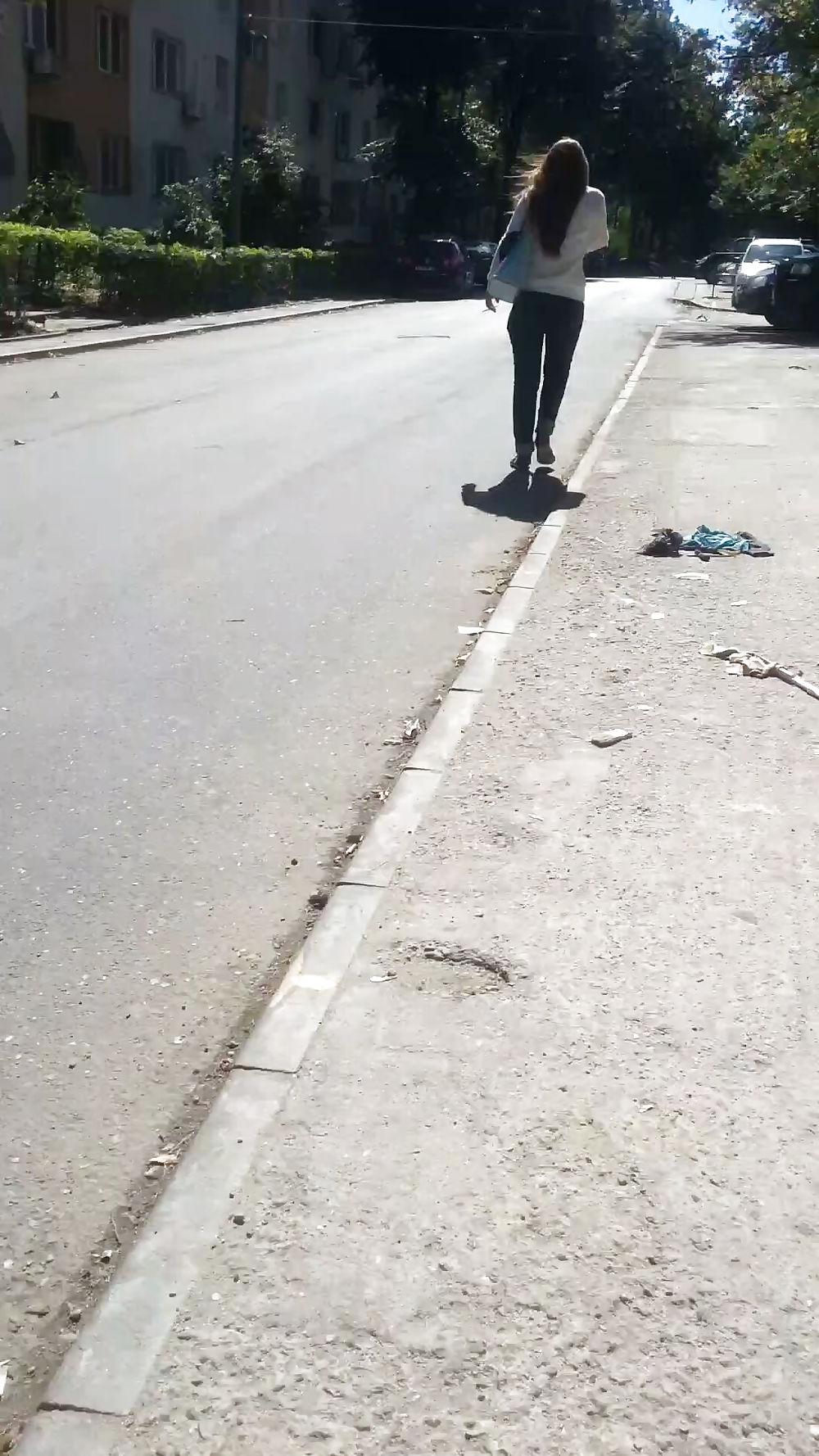 9P Sexy ass schoolgirl romanian