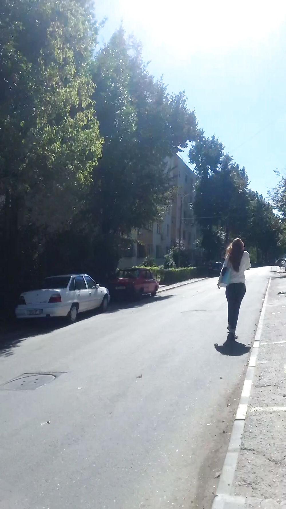 9P Sexy ass schoolgirl romanian