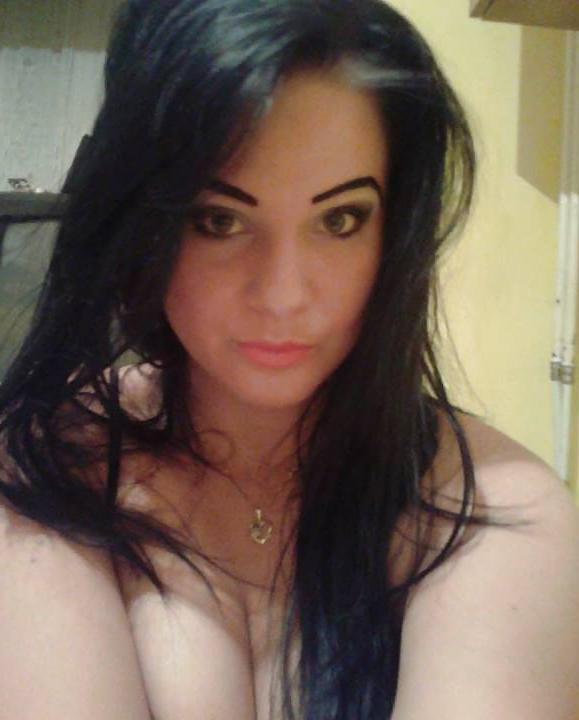 25P Romanian girl: teresa
