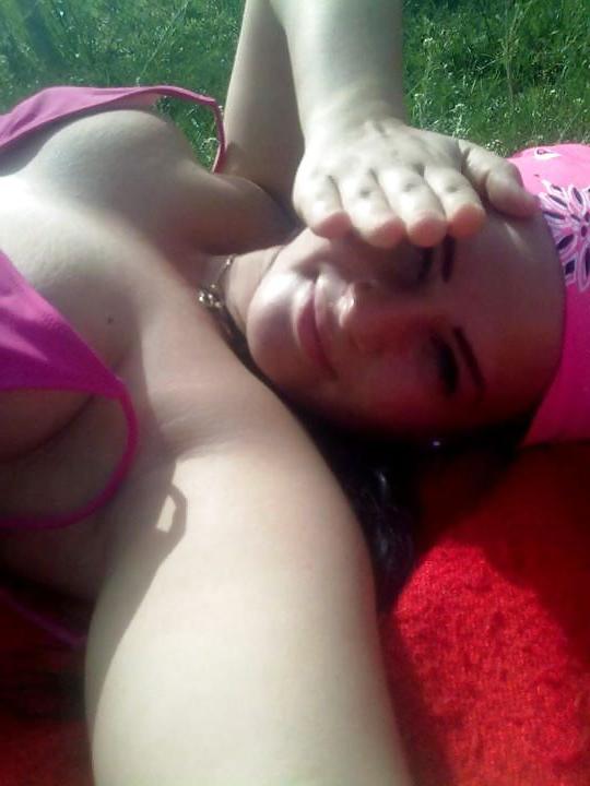 25P Romanian girl: teresa