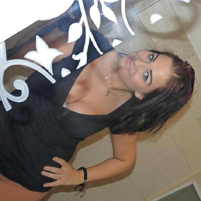 25P Romanian girl: teresa