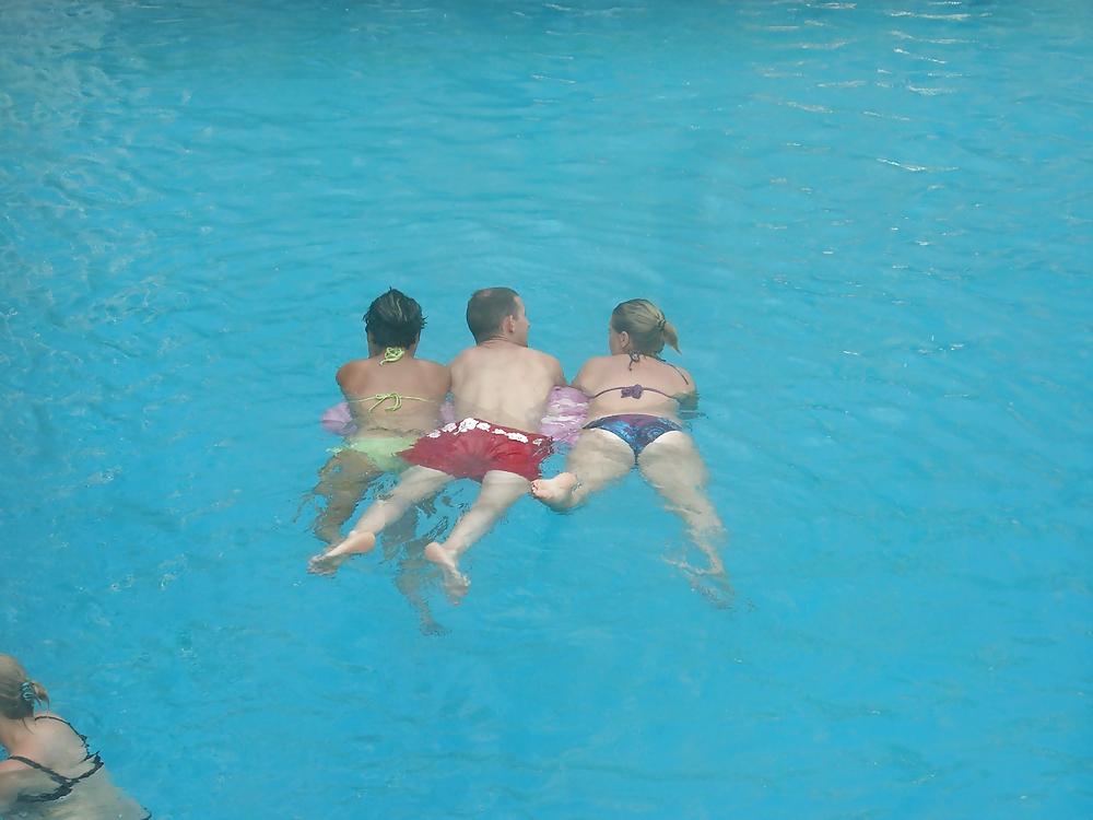 14P Public Voyeur Pics