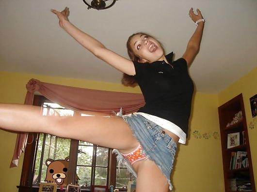 15P Upskirt 3