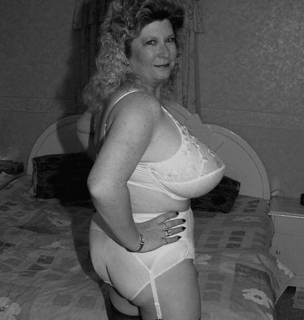 25P Grab a granny 4