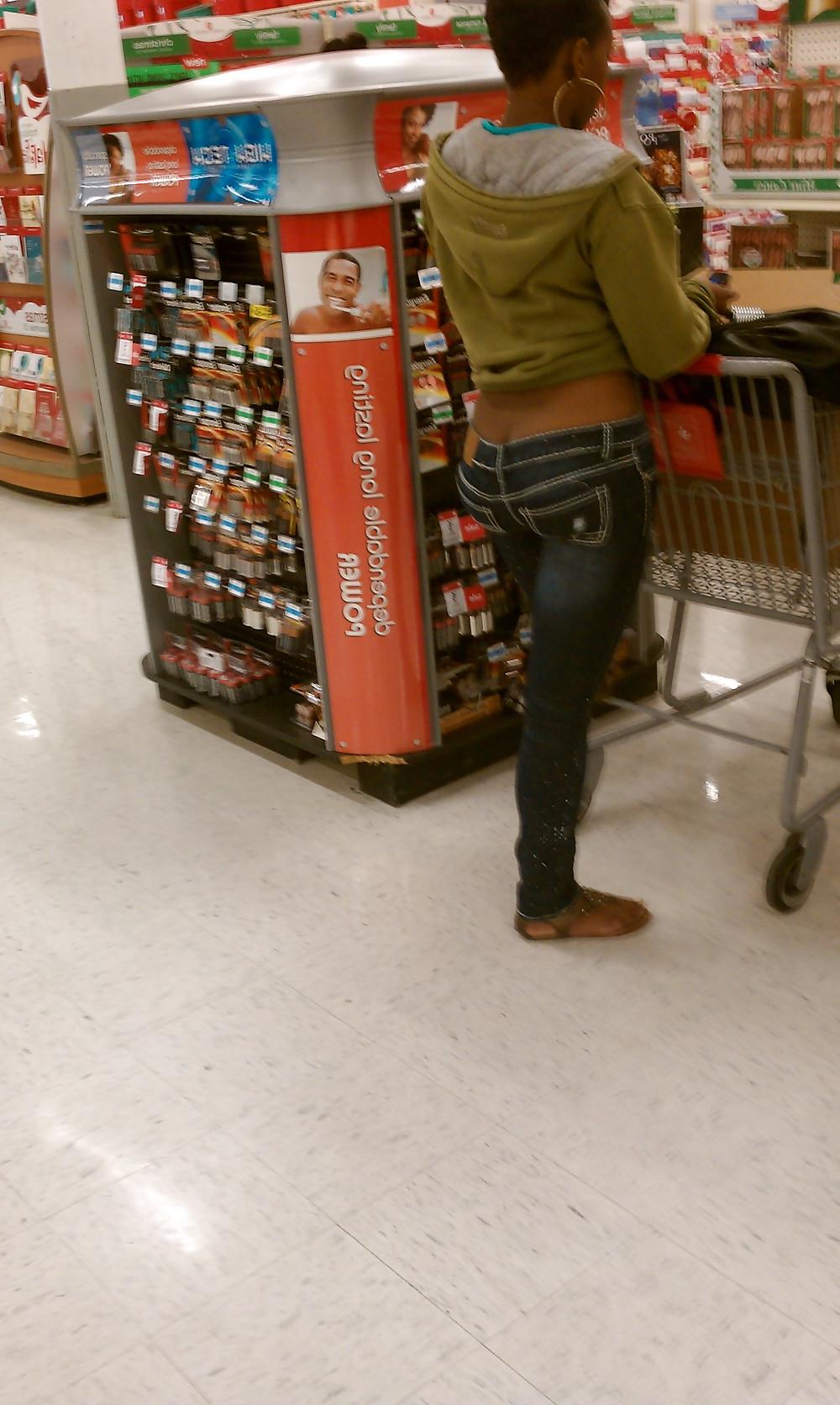 4P She's showing her butt crack for me uploaded by BBWS-R-US
