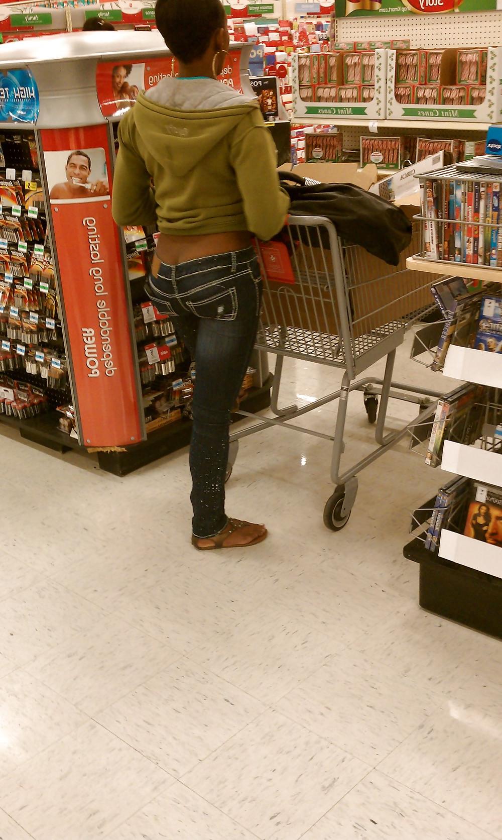 4P She's showing her butt crack for me uploaded by BBWS-R-US