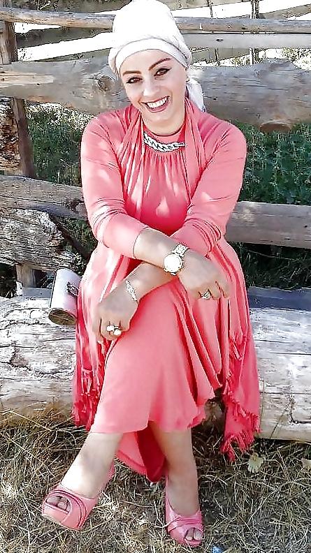 25P Turkish,Hijab,Heels