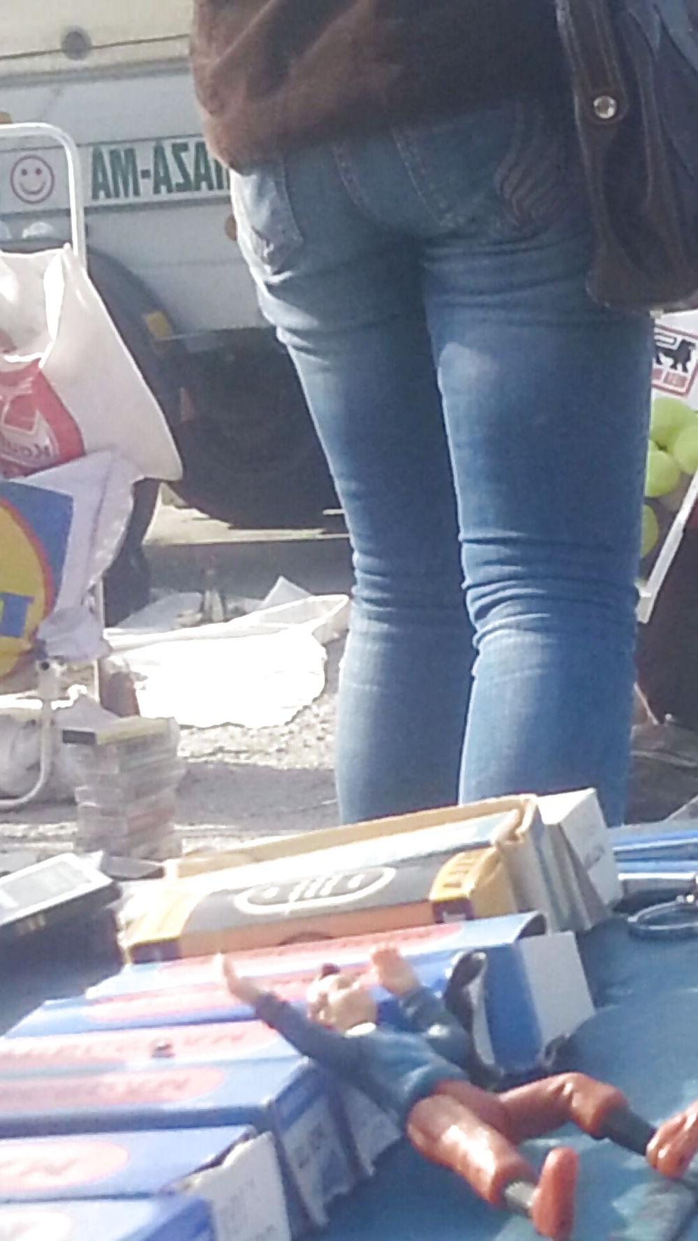 13P Street girls ass romanian