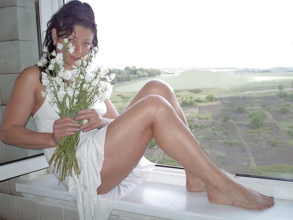 24P Barefoot Russian Women (part 3)