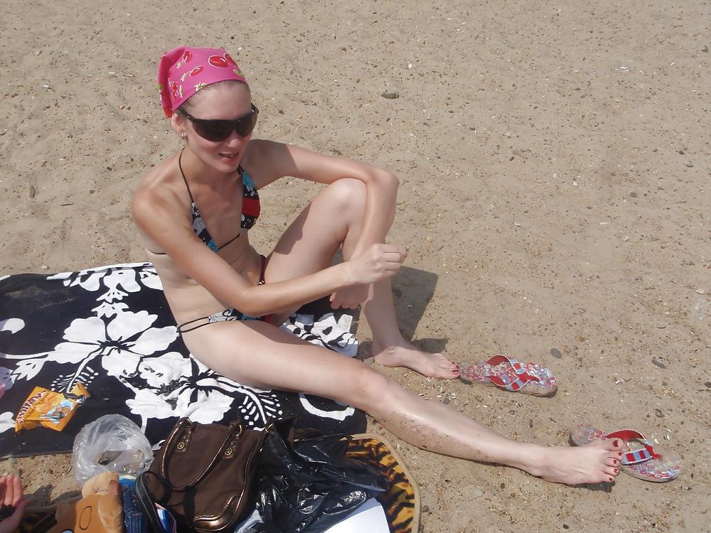 24P Barefoot Russian Women (part 3)