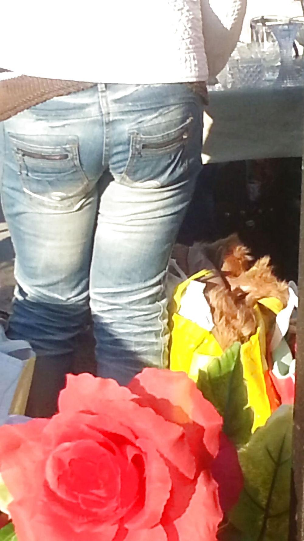 18P Sexy ass romanian