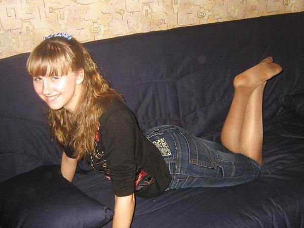 24P Russian Stockings 01