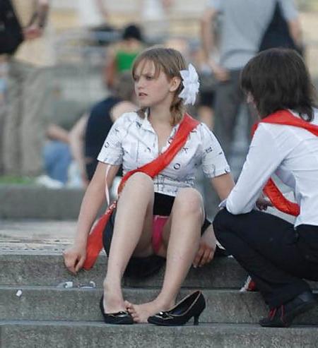 25P Russian Upskirt 01