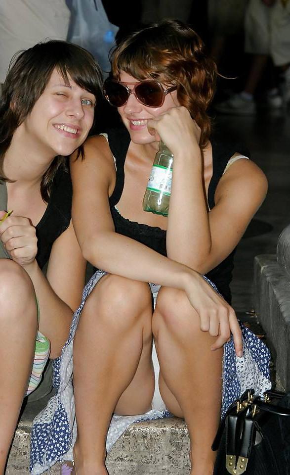 25P Candid upskirt 1