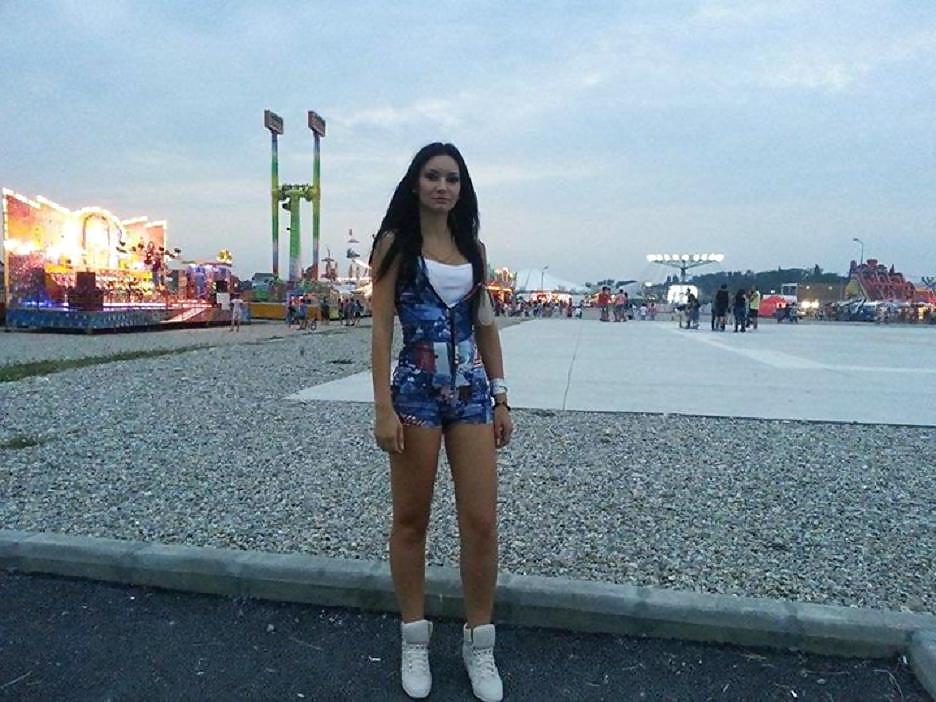 23P Romanian girl: Alina