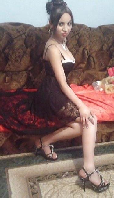 14P Romanian girl: Mari