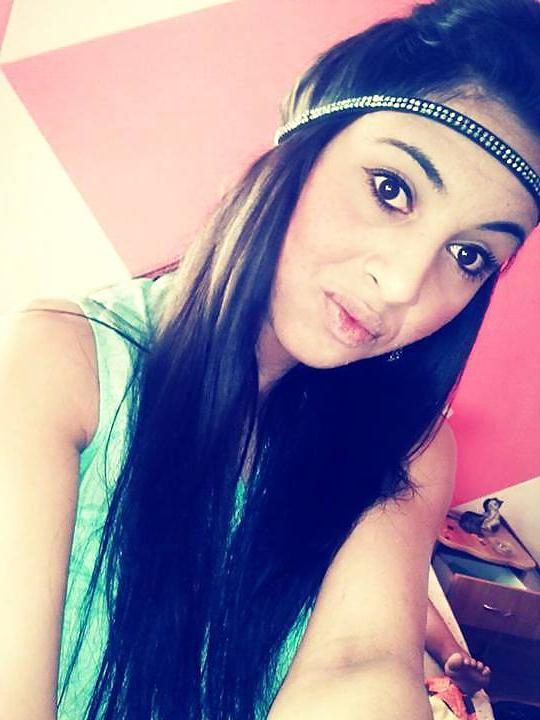 14P Romanian girl: Mari