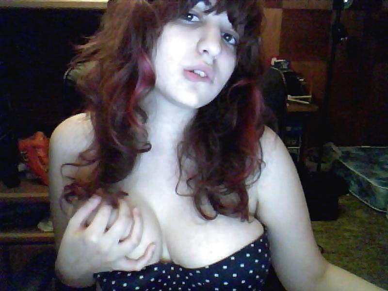 14P Chubby hairy teen selfpics