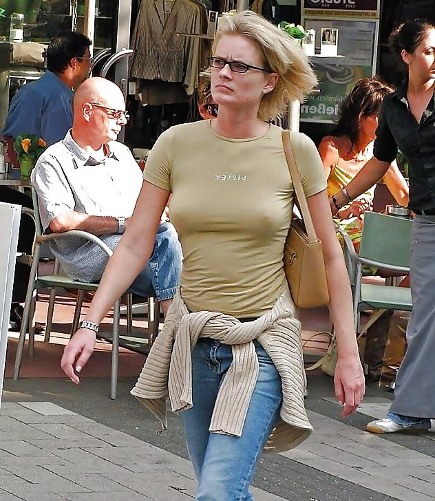 8P Visible Nipples
