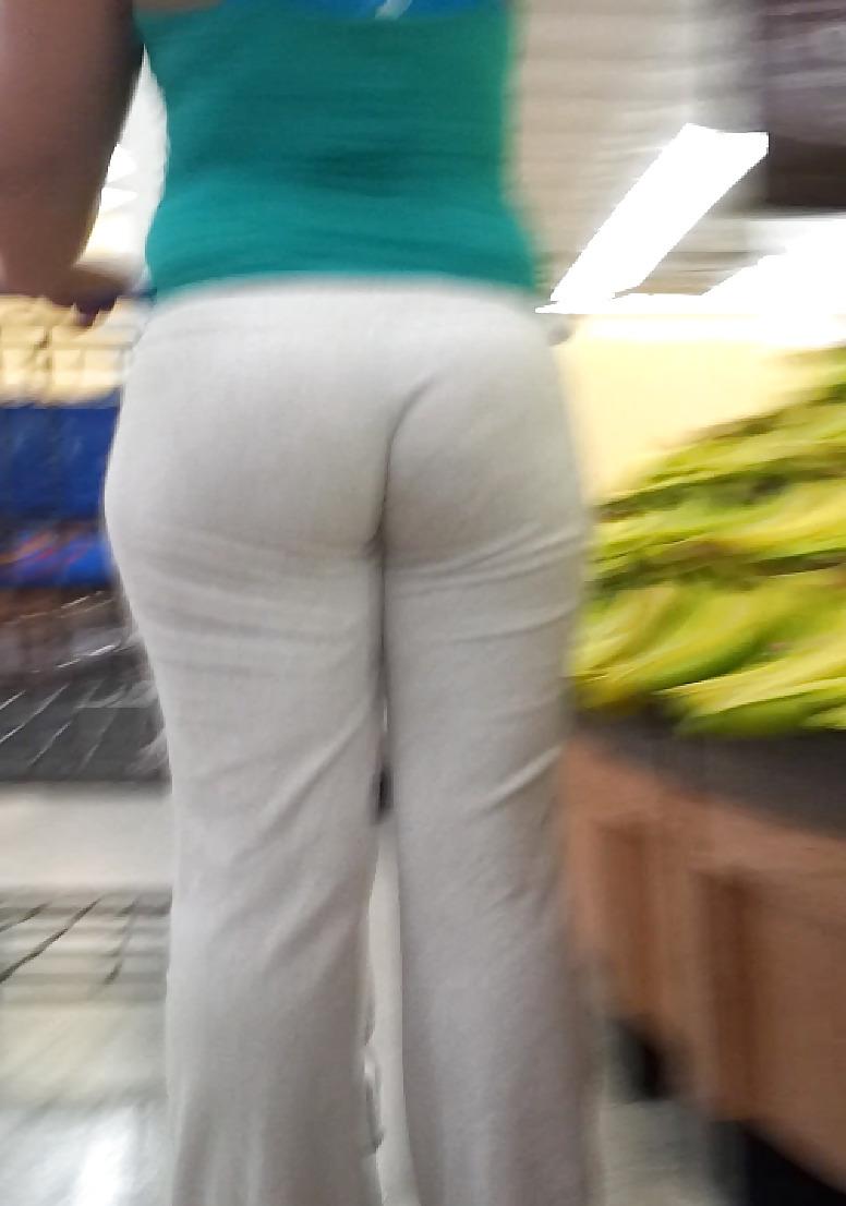16P Candid sexy SLIM LATINA's. Voyeur BUBBLE BUTTS! 