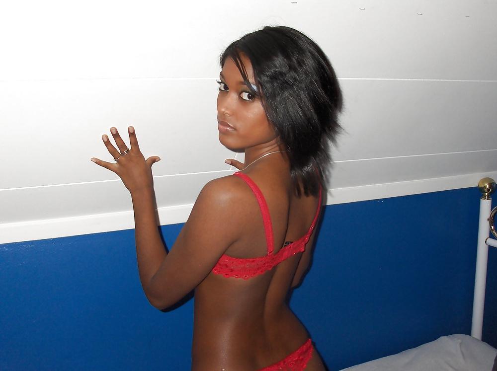 25P Noy, a Lovely Asian Girl.