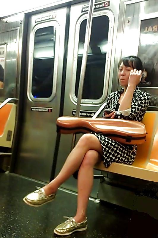 25P New York Subway Girls Asian Express Line