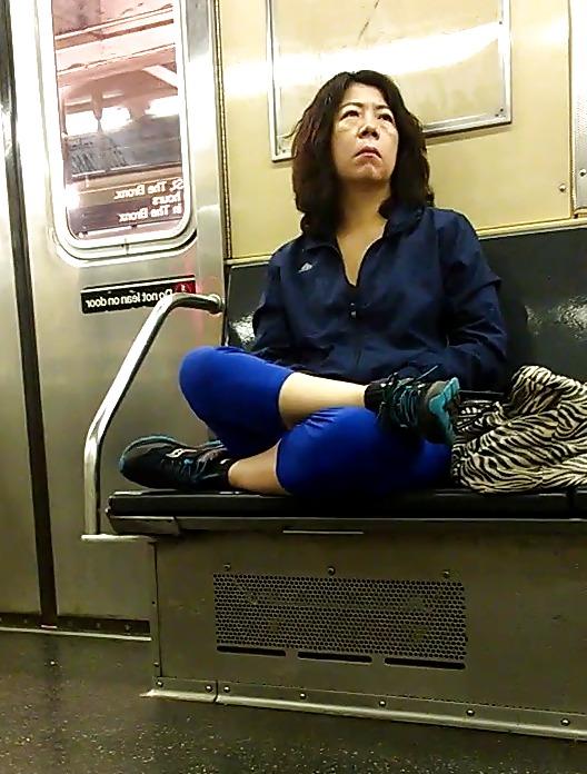 25P New York Subway Girls Asian Express Line