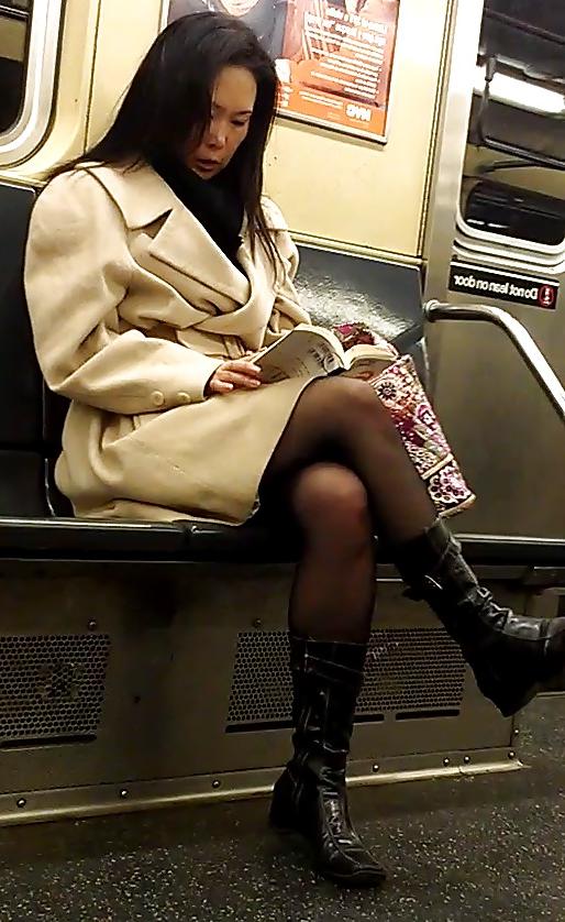 25P New York Subway Girls Asian Express Line