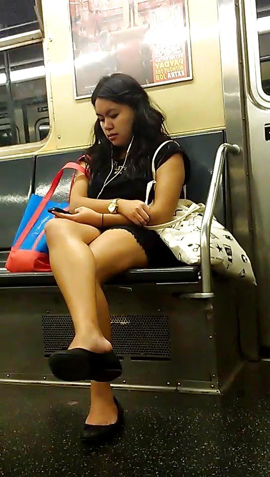 25P New York Subway Girls Asian Express Line