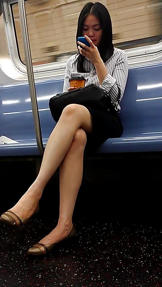 25P New York Subway Girls Asian Express Line
