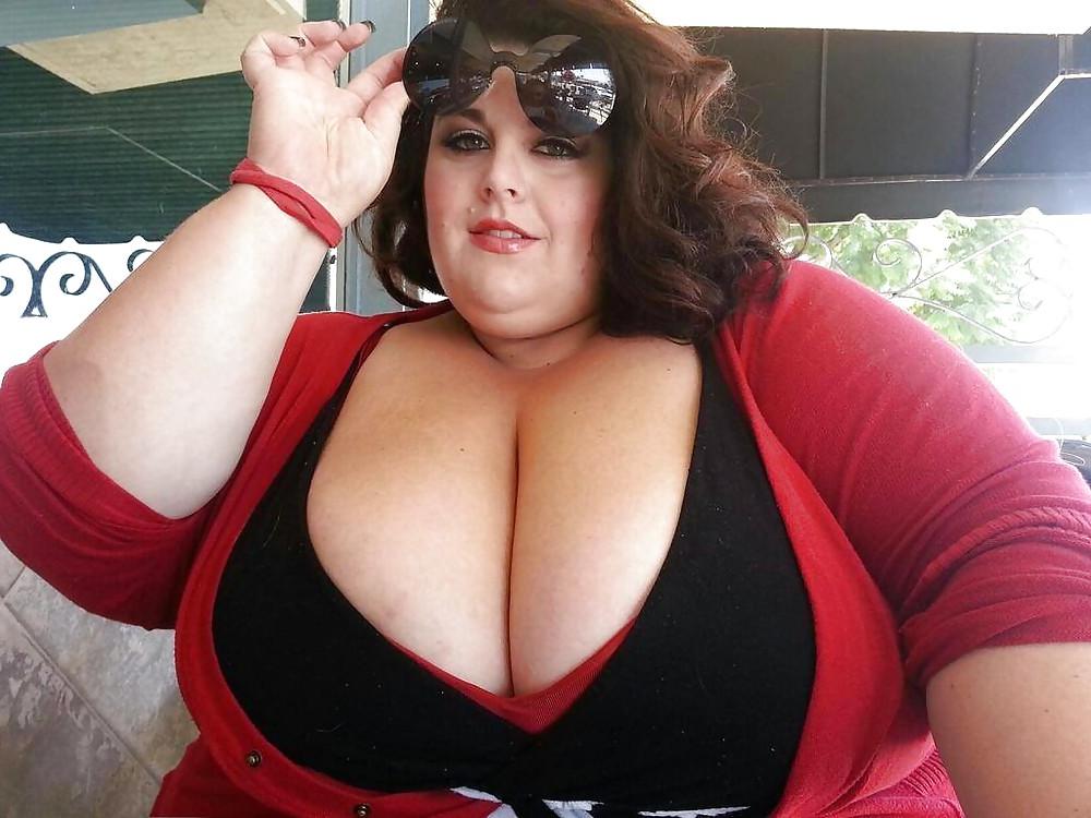 25P Huge breast in clothes ( Season 2 )