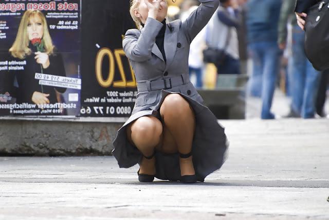 25P (BD) Upskirt Hoes