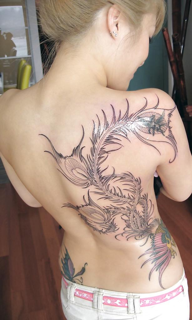 10P Asian girls with tattoos