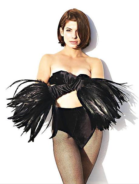 22P Sandra Bullock sexy lady