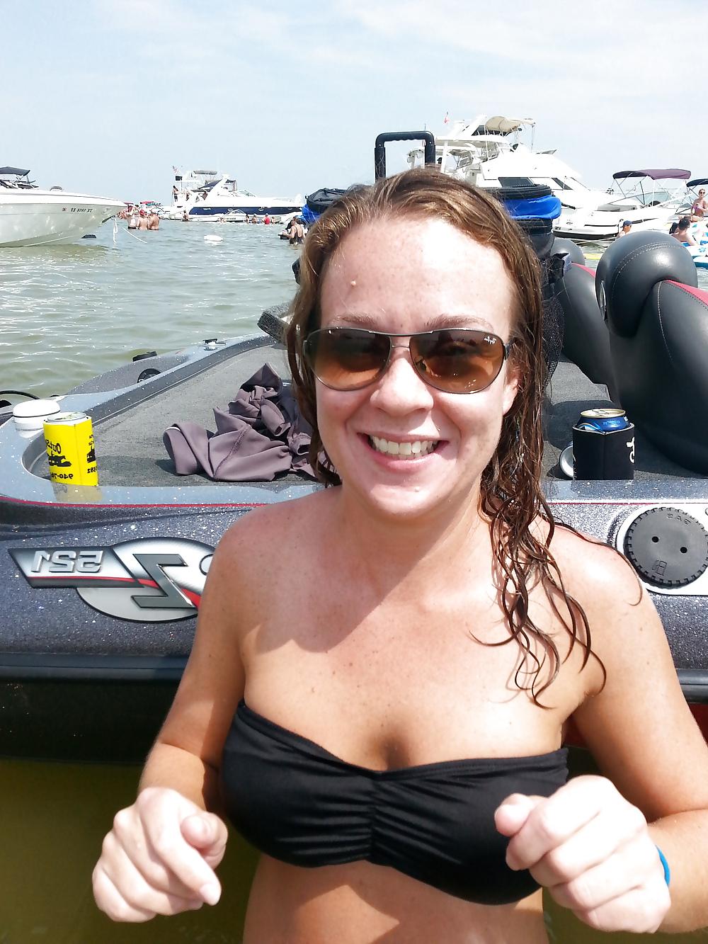 5P Wife On Vacation