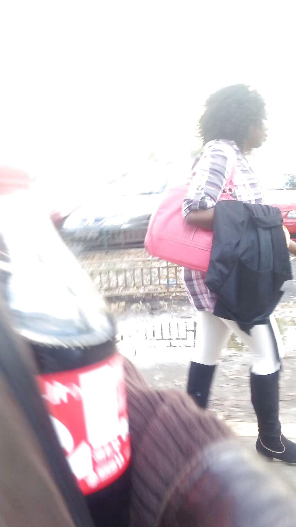 10P Sexy hot black girl in romanian