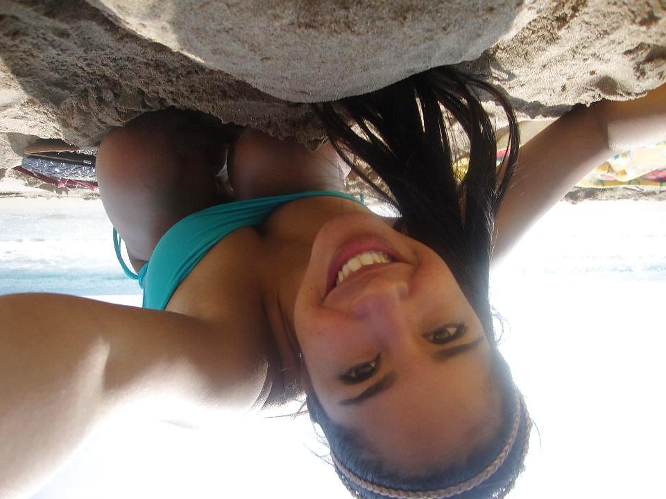 7P FB voyeur photos