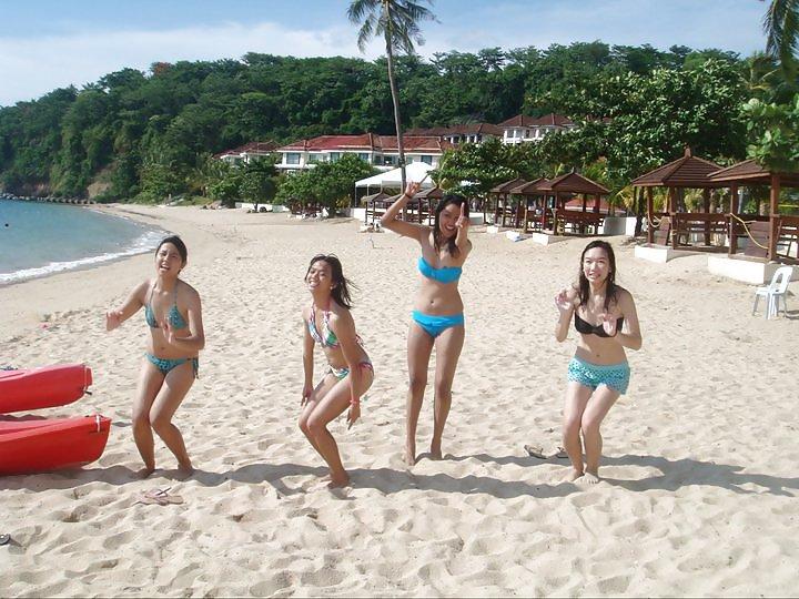 7P FB voyeur photos