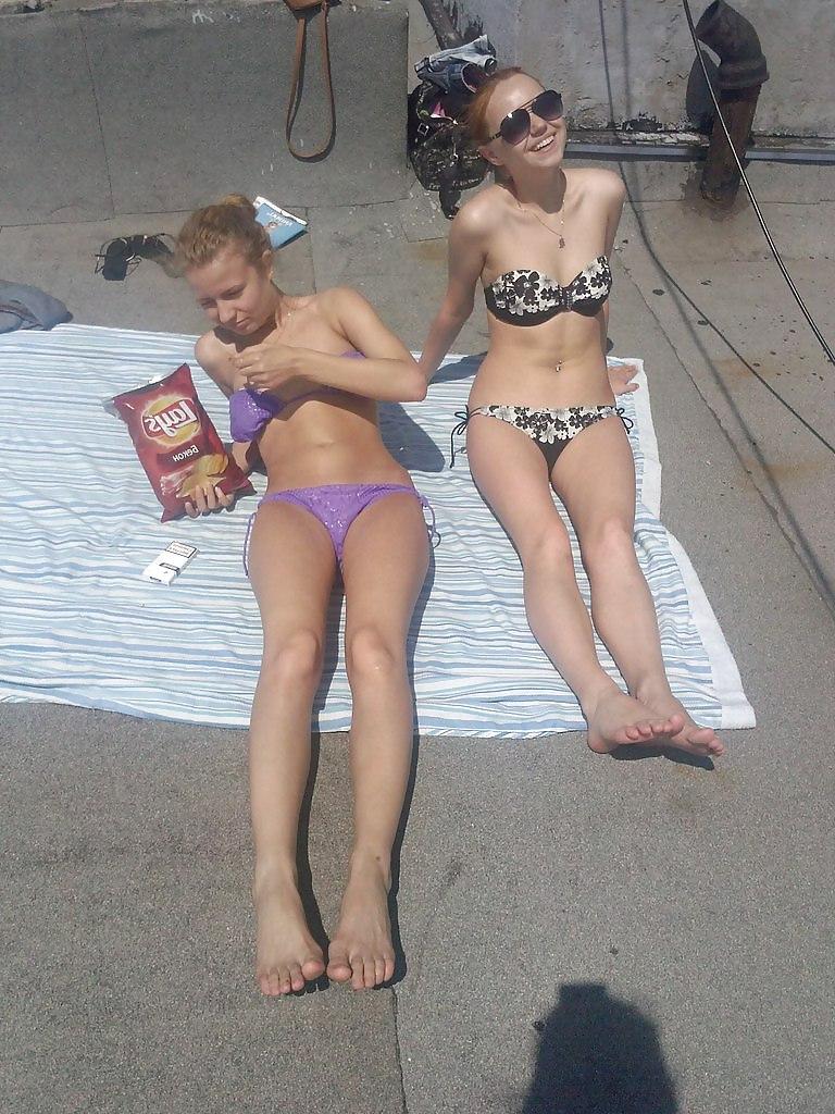 25P Barefoot Russian Women (part 2)