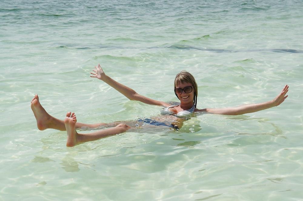 25P Barefoot Russian Women (part 2)