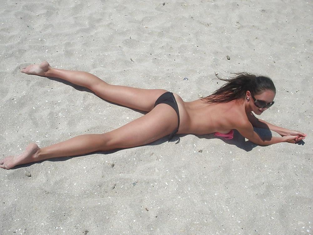 25P Barefoot Russian Women (part 2)
