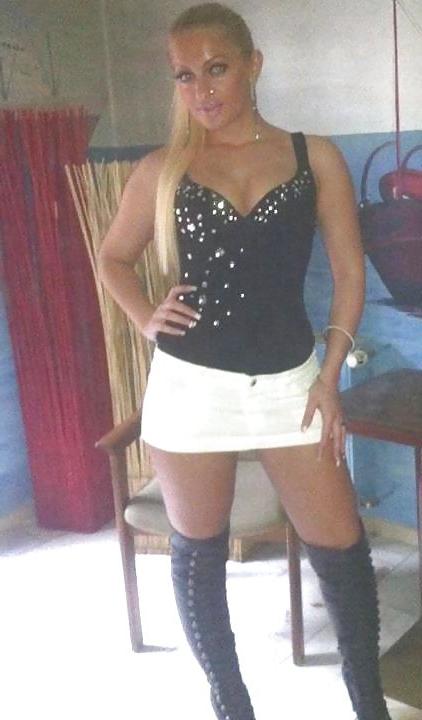 10P Romanian girl: angela