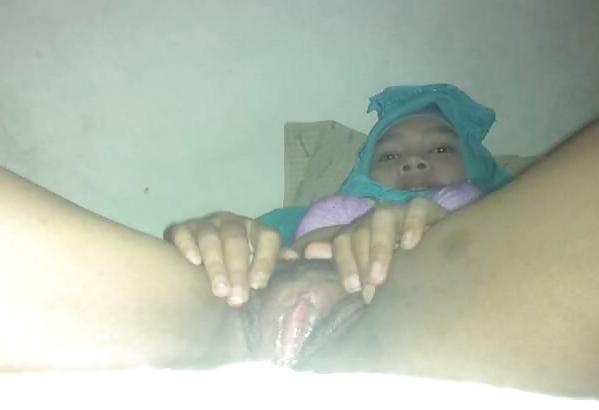 25P Nude hijab girls from malaysia and indonesia