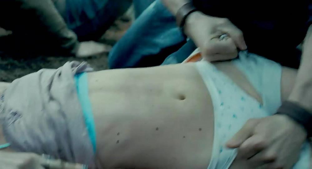 25P Super Sexy Sara Paxton