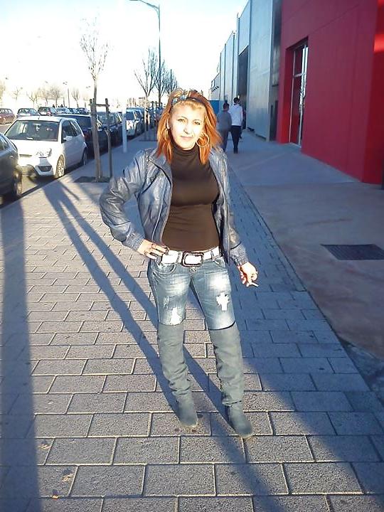 13P Romanian girl: oana