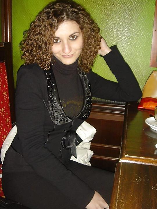 25P Romanian women: florea