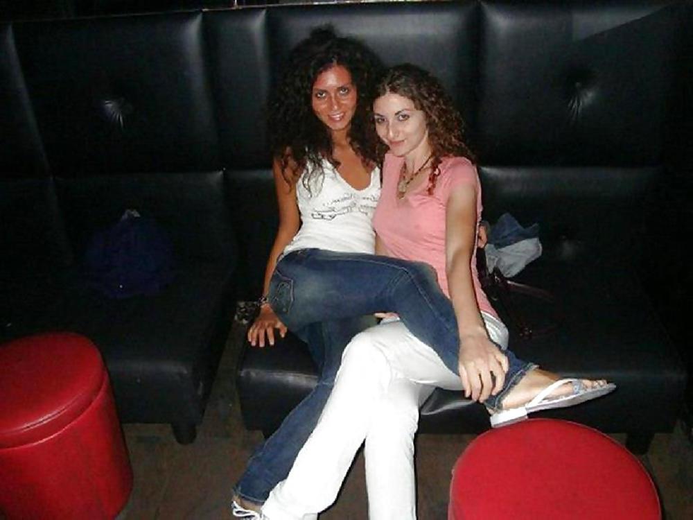 25P Romanian women: florea