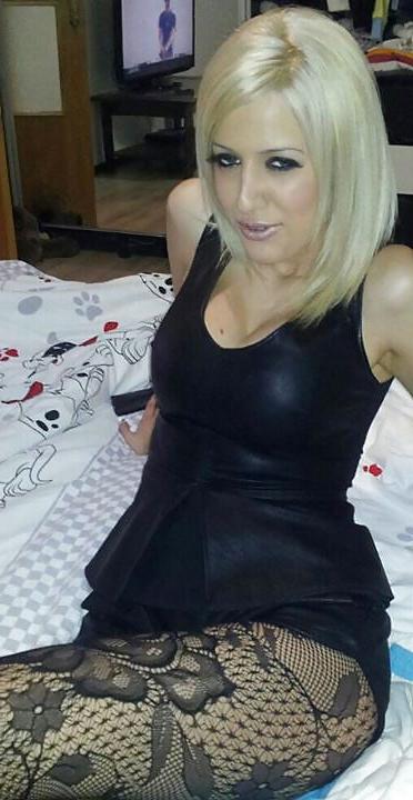 25P Romanian women: Christina